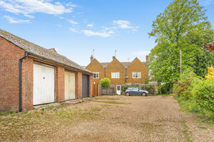 High Street Hook Norton